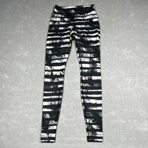 Lululemon Leggings Womens Size 6 Zebra Print Black White Inseam 29.5 in Athletic
